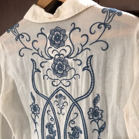 Embroidered Boho Blouse - Picture 2 of 9